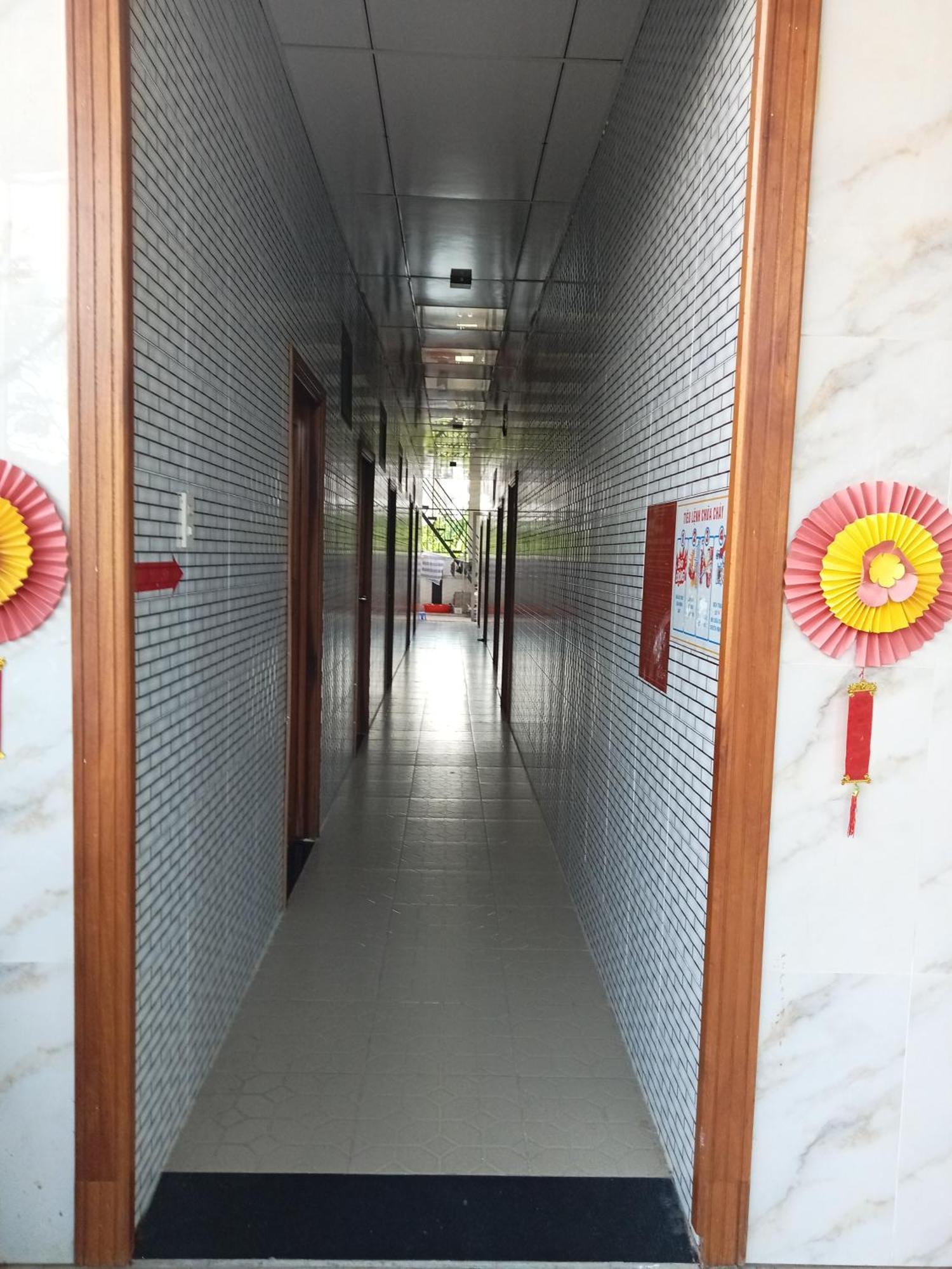 Hotel Nha Nghi Hoa Muoi Gio Tan Tao Zewnętrze zdjęcie